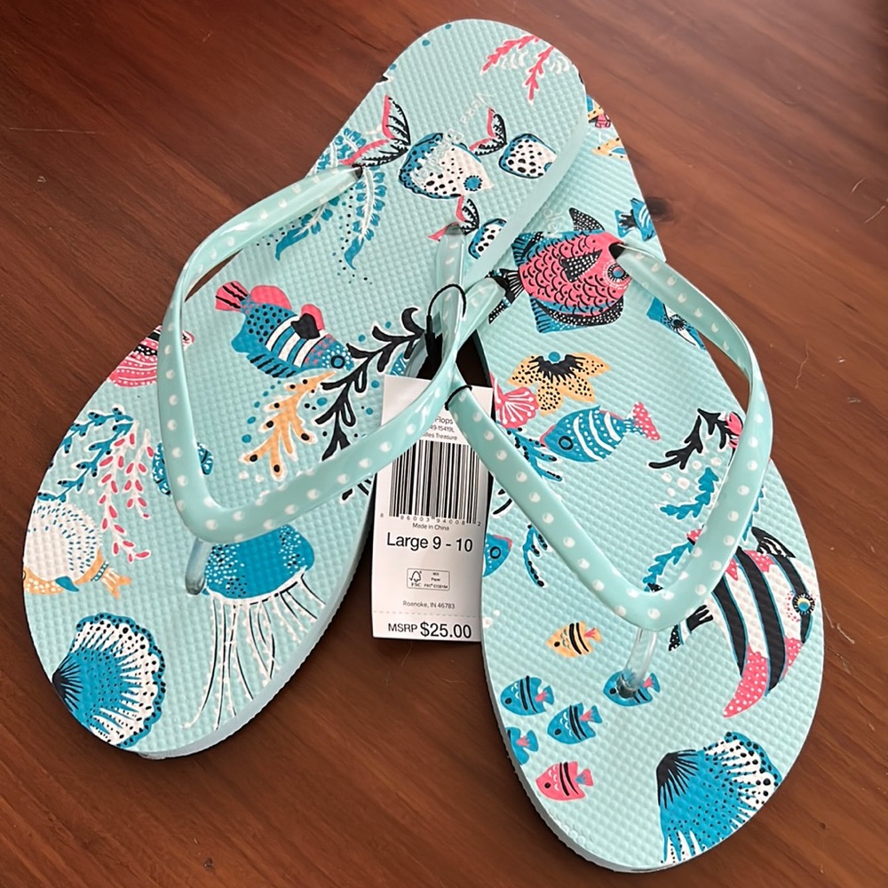 NWT Vera Bradley Flip Flops L9-10
